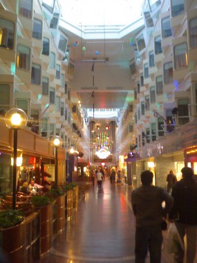 1018_175859 Inside of a Silja Line cruiser. See what I mean?